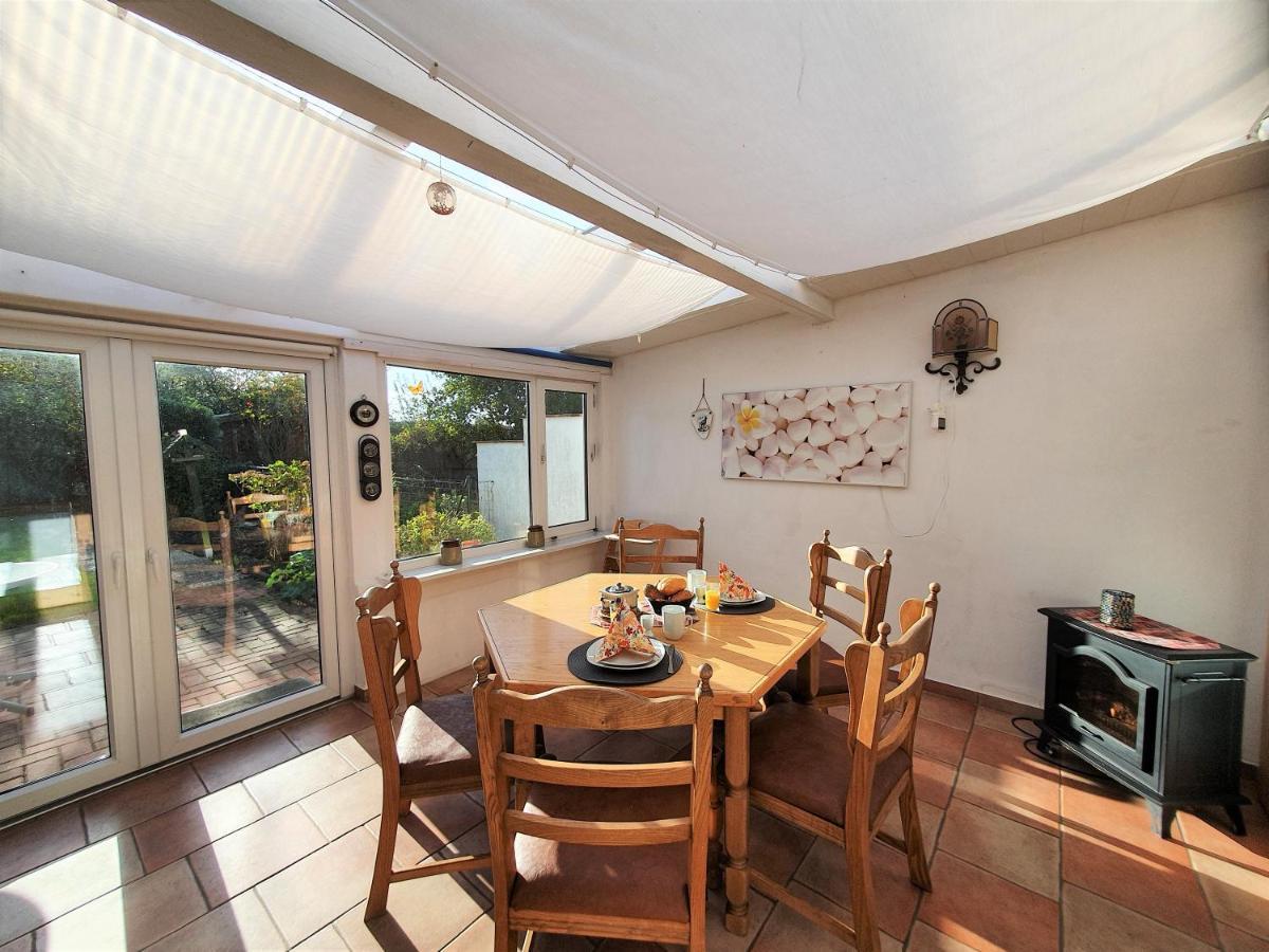 נורדייך Ferienhaus Nordseeblick מראה חיצוני תמונה